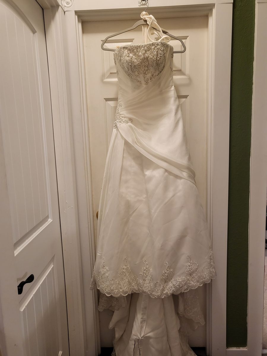 Maggie Sottero Wedding Dress