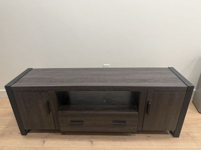 TV STAND, original msrp +$250