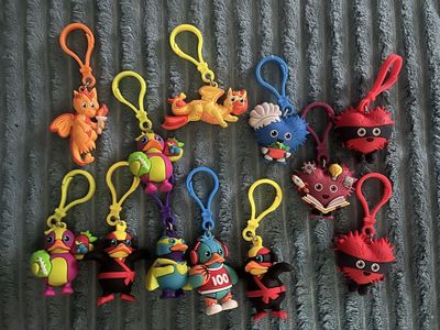 Totally cute backpack clips