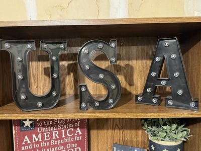 Bundle of Patriotic Decor