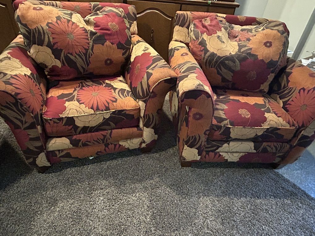 Free Accent Chairs