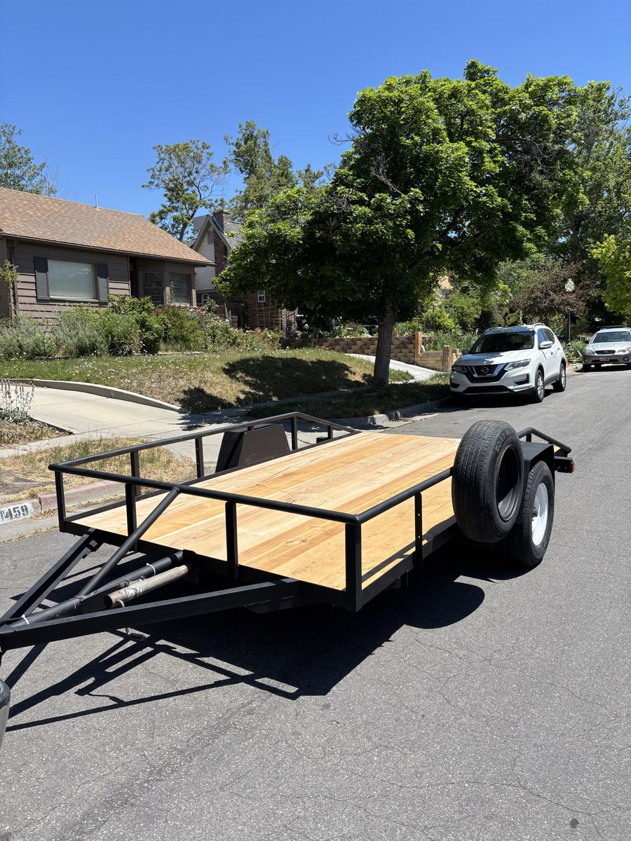 7ftx12ft Flatbed Trailer