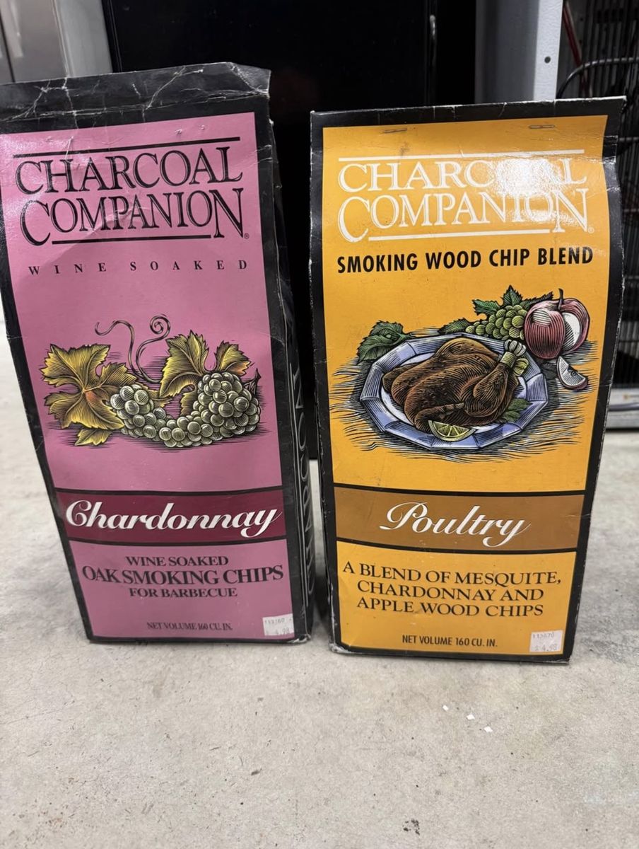 Wood chips for smokers / grilling