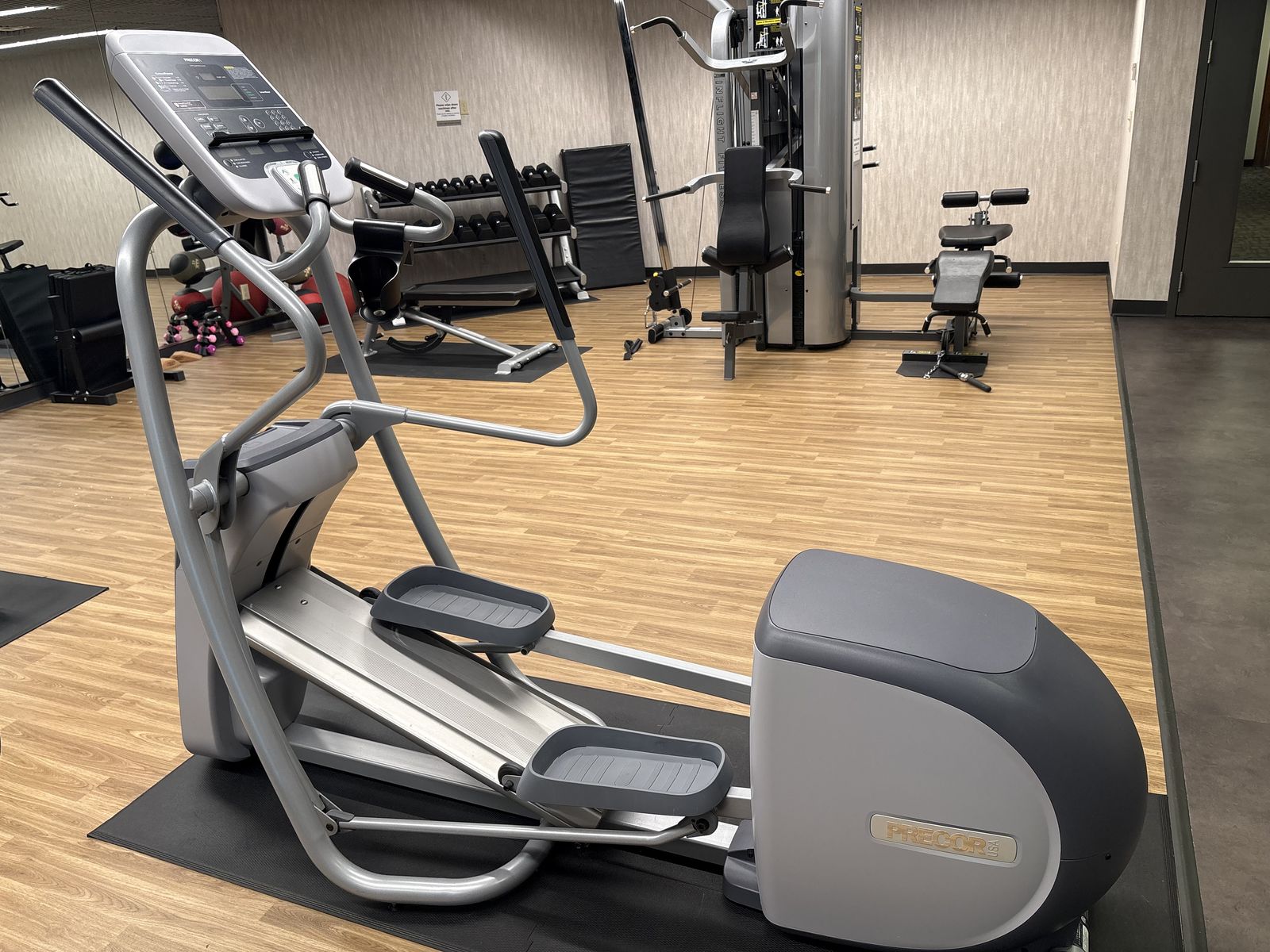Precor Elliptical Machine – Gym Quality