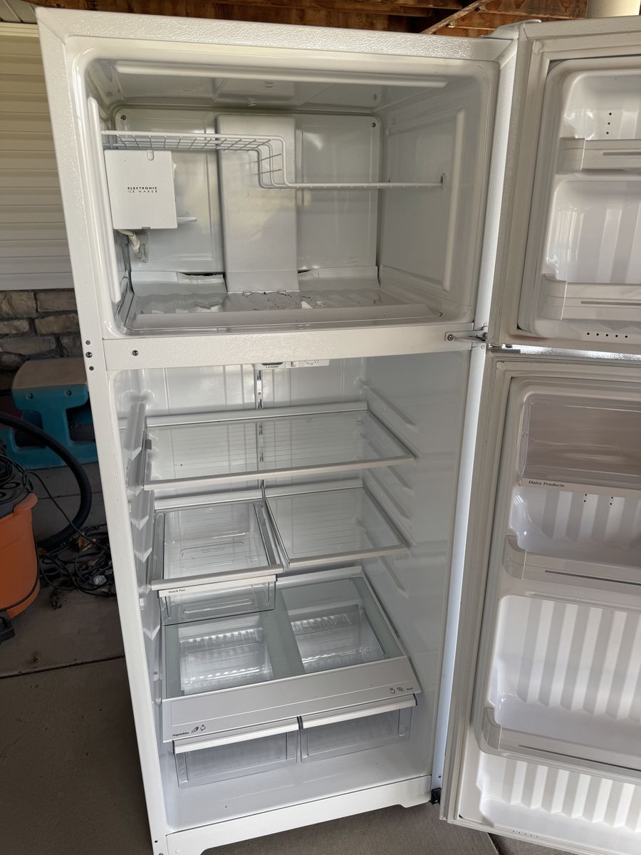 Free GE Fridge with ice