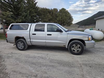 2005 DODGE DAKOTA