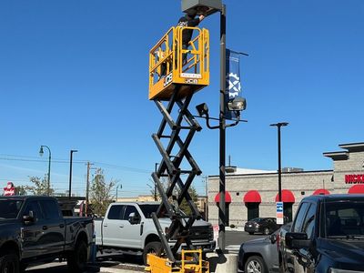 SCISSOR LIUFT 19FT - 26FT - 32FT. RENTAL JLG - GENIE - JCB
