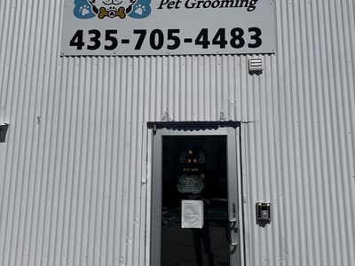 Dog Grooming Salon