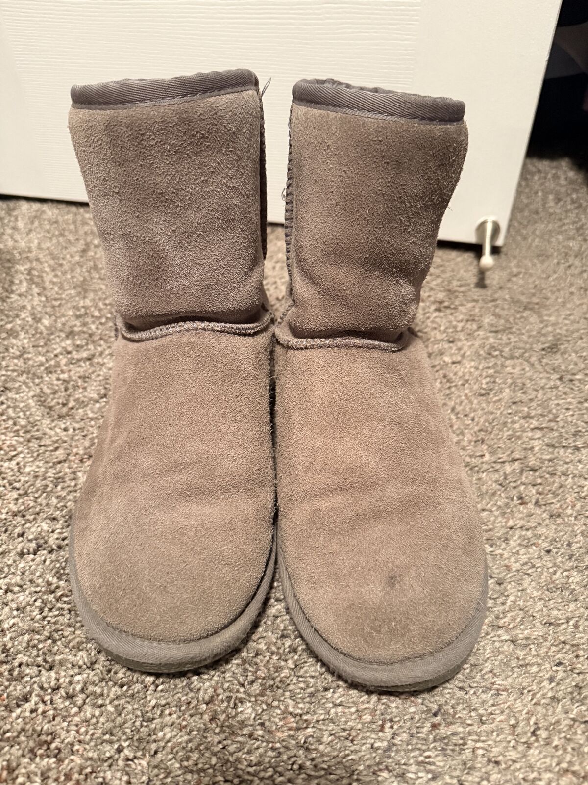 Women Size 8 Grey Suede Boots