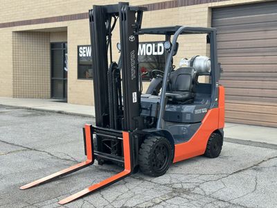 TOYOTA 5000 LB TRIPLE STAGE MAST WITH SIDE SHIFT