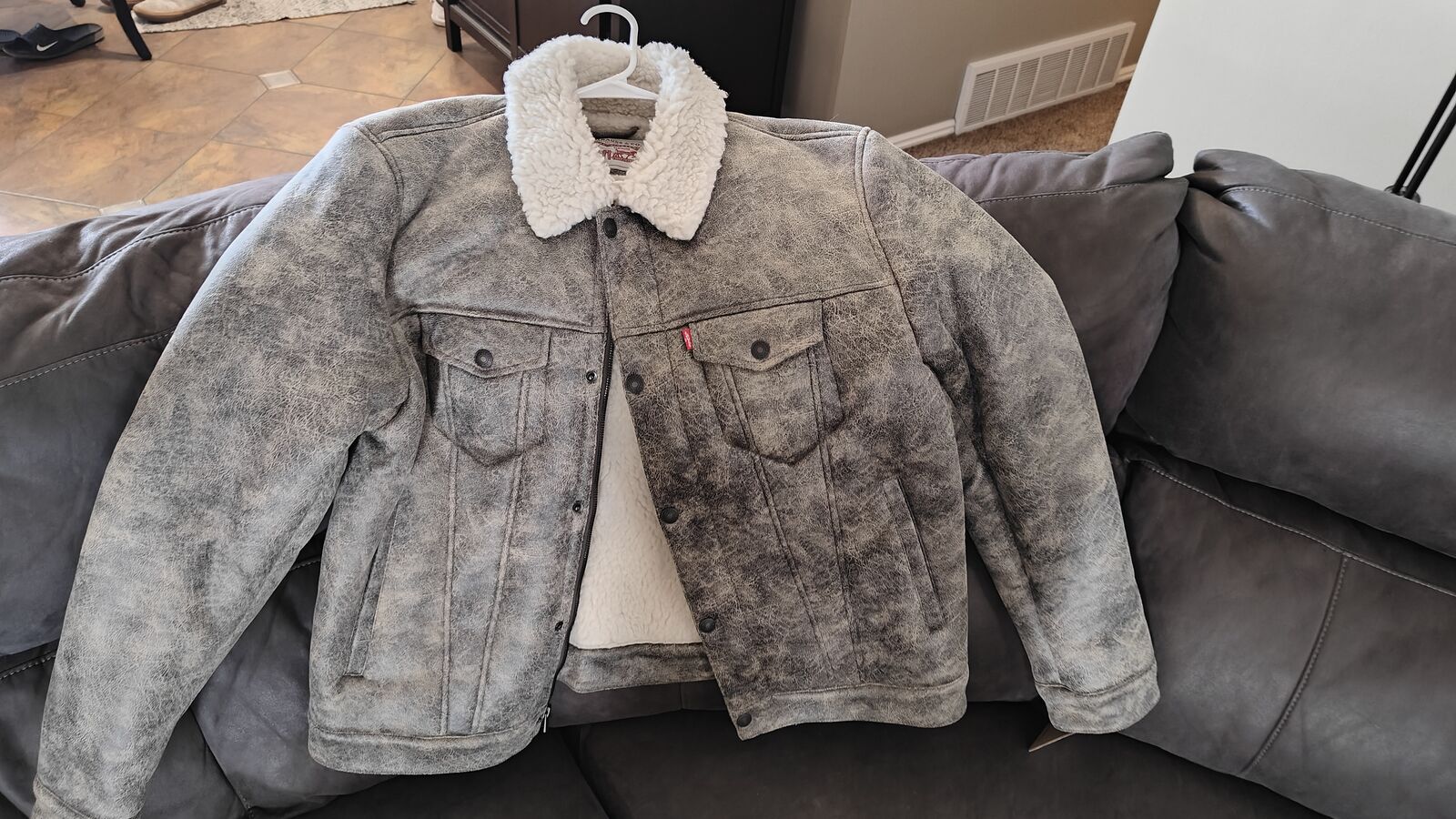 New Grey Levi Sherpa Lined Distressed Mens XL Jacket