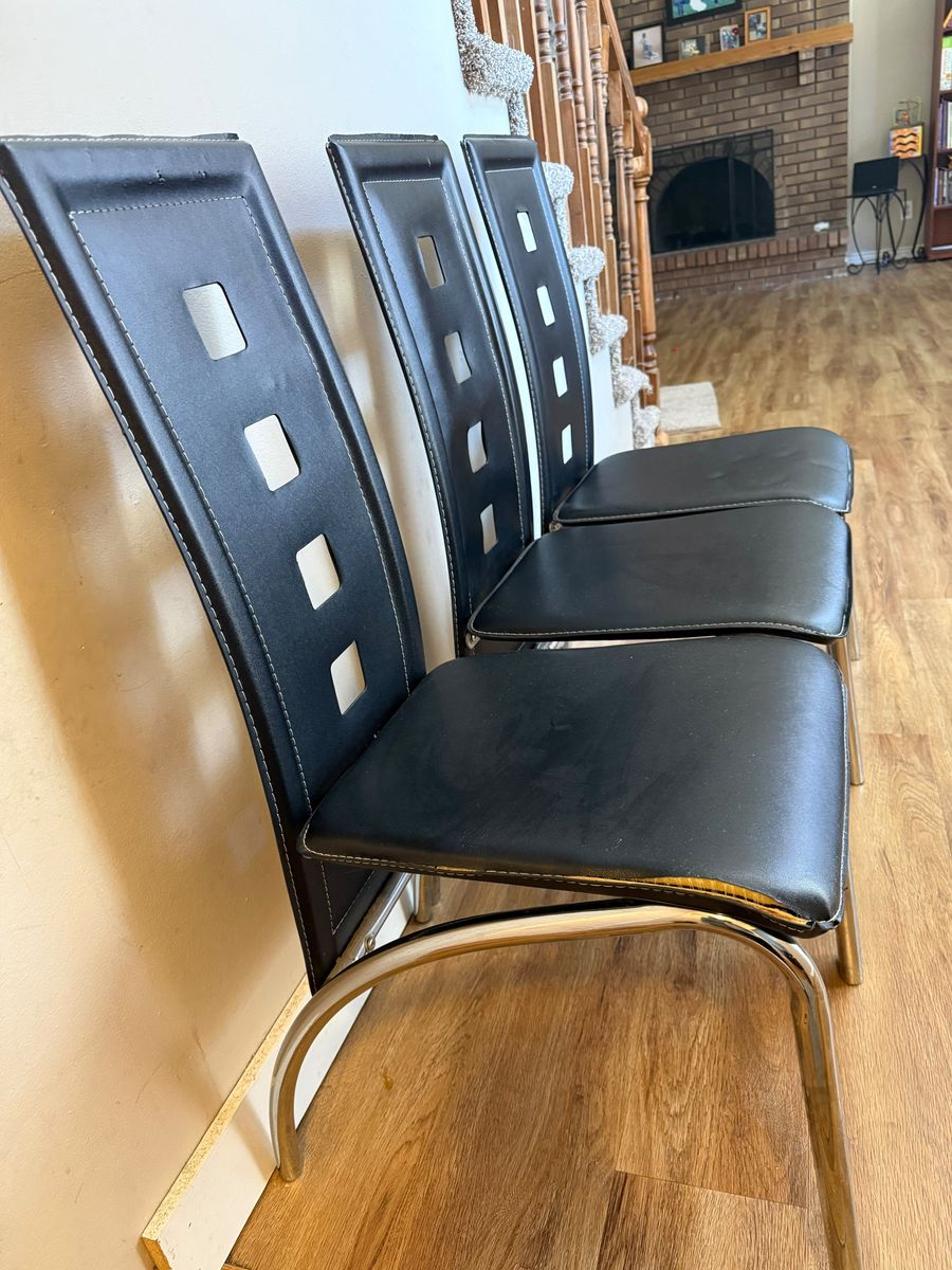 3 Chairs