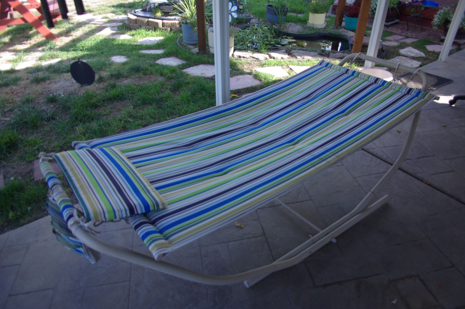 Portable Free-Standing Hammock, Like New!