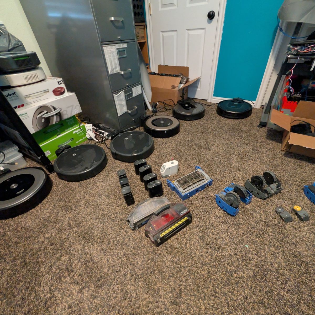 Roomba Swarm, various models, parts