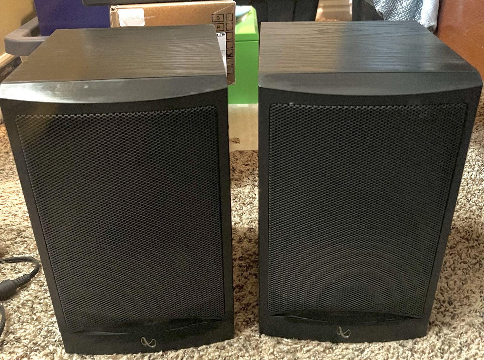 Infinity Reference 2000.1 Bookshelf Speakers - Black with Wall Mounts