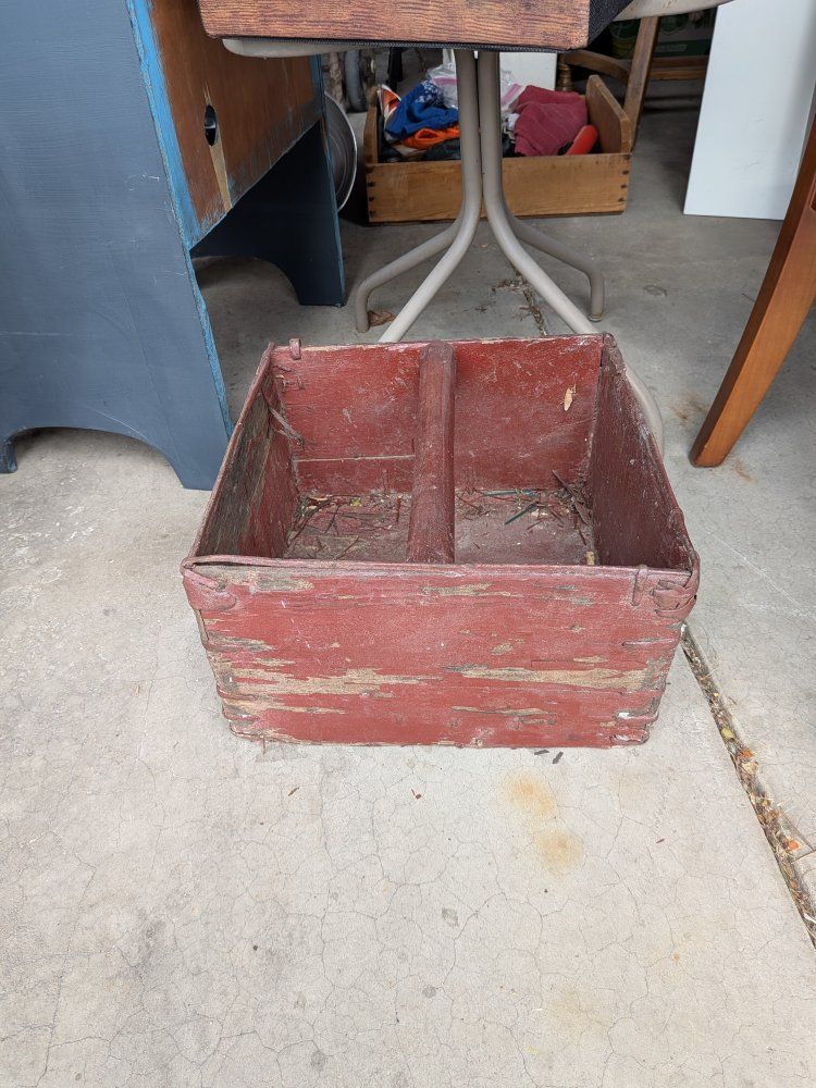 wooden crate/box