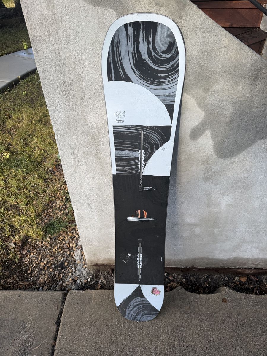 Burton Flight Attendant Snowboard 159cm Black and White All-Mountain