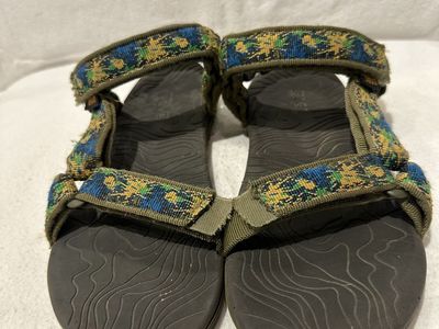 Teva youth size 2 blue/yellow/green sport sandals