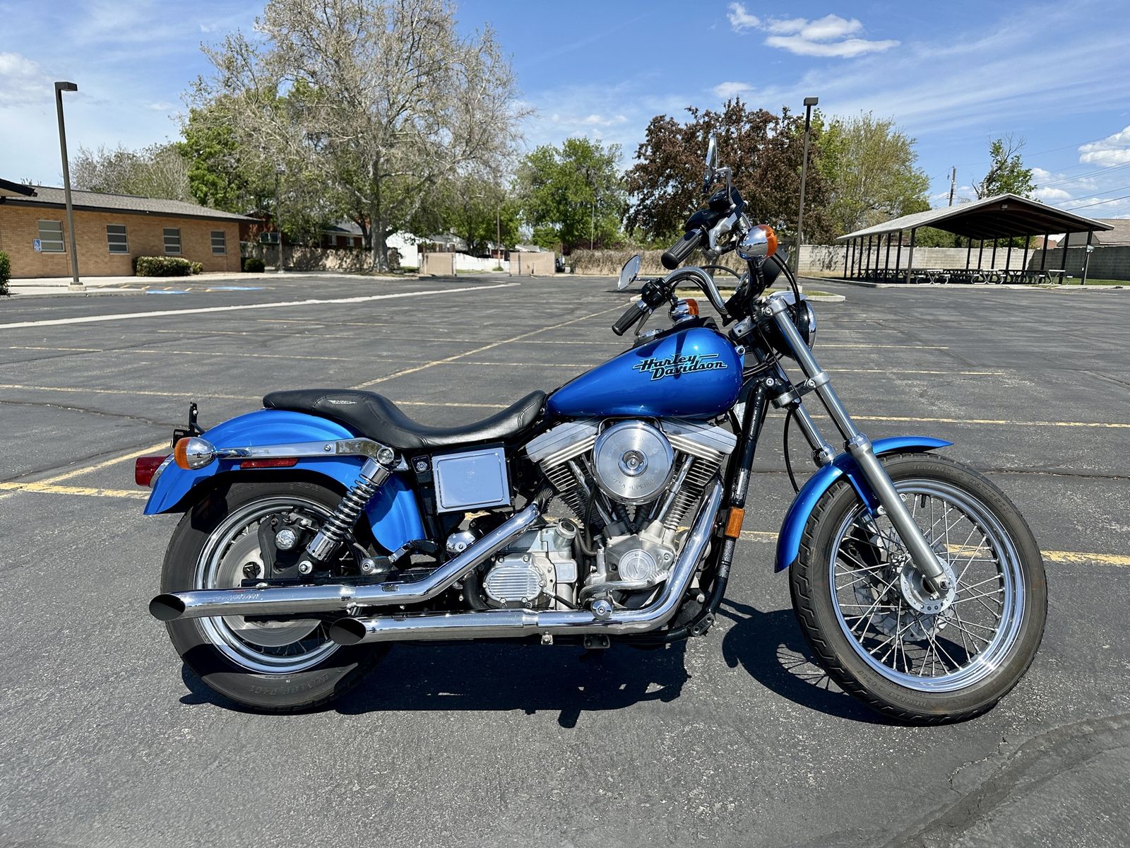 Super clean low mileage Dyna Super Glide