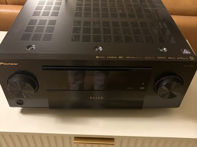 Pioneer VSX-LX505 AV Receiver $400