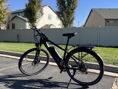 E Bike. Electric Cross Current X