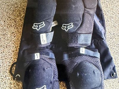 Fox Racing Launch Pro Knee and Elbow Guard Set Black