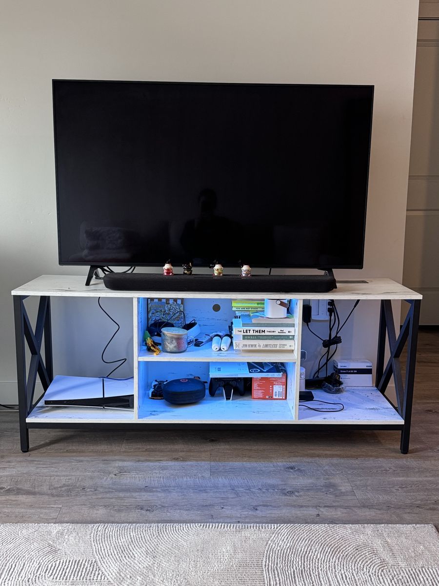 Tv stand