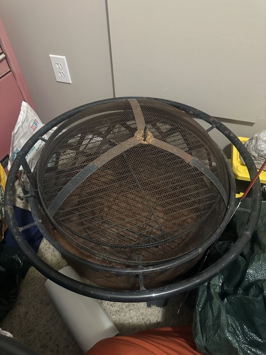 Metal Fire Pit With Screen