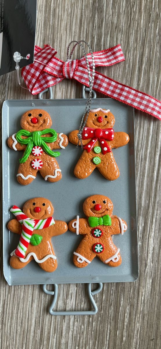 Christmas Ornament Gingerbread Men Cookie Sheet