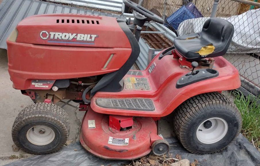 Troy bolt riding mowers need carburetor cleaner an