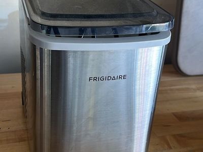 Frigidaire Countertop Ice Maker