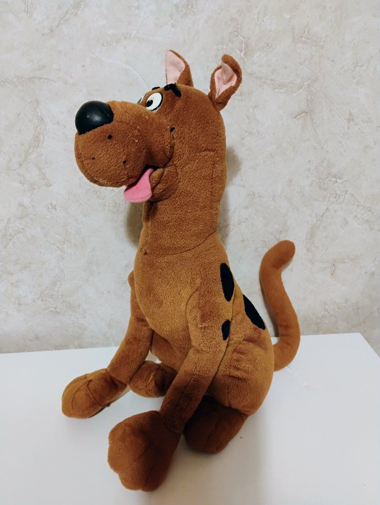 Vintage Scoobydoo plush 12 inch stuff animal
