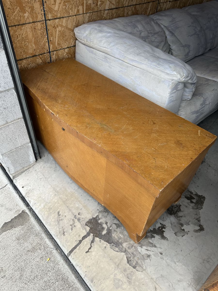 Vintage Mid-Century Lane Cedar Chest