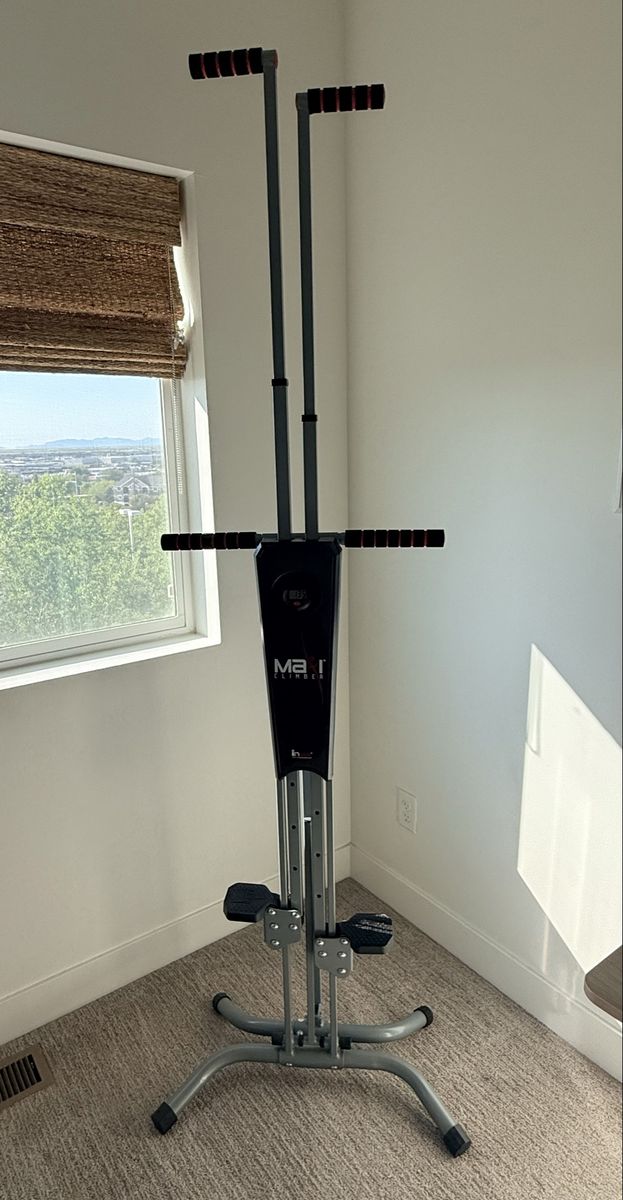 Maxi Climber Vertical Climber Exercise Fitness Machine Stepper Full Body Workout