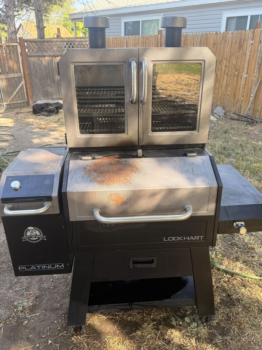 Pit Boss Platinum Lockhart Pellet Grill & Smoker - Used