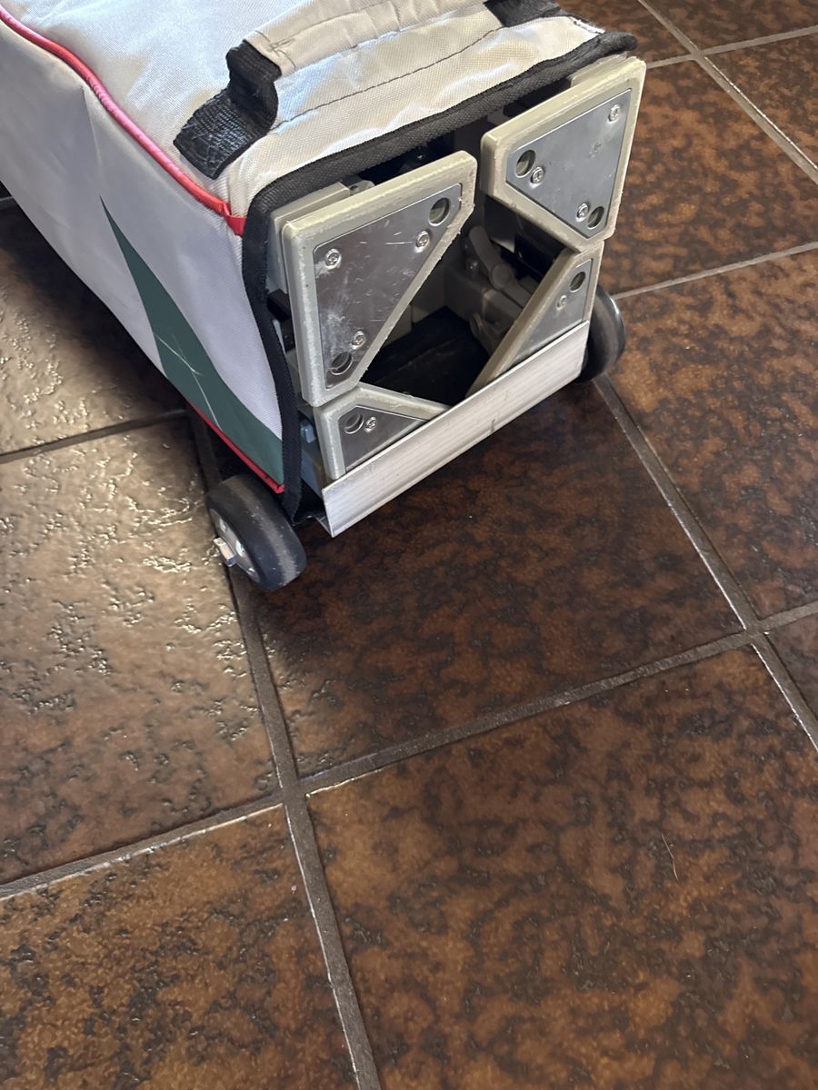 Main image 3