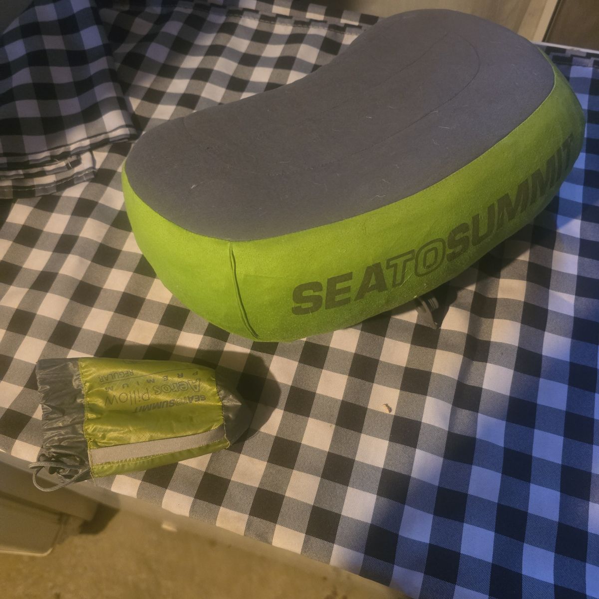 Sea 2 Summit Areos Inflatabe camp pillow