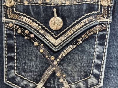 2 Miss Me Jeans size 25 mid rise skinny bottom