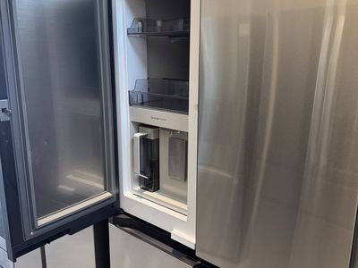 New scratch and dent Samsung Bespoke 29 cu. ft. 4-Door Flex Refrigerator