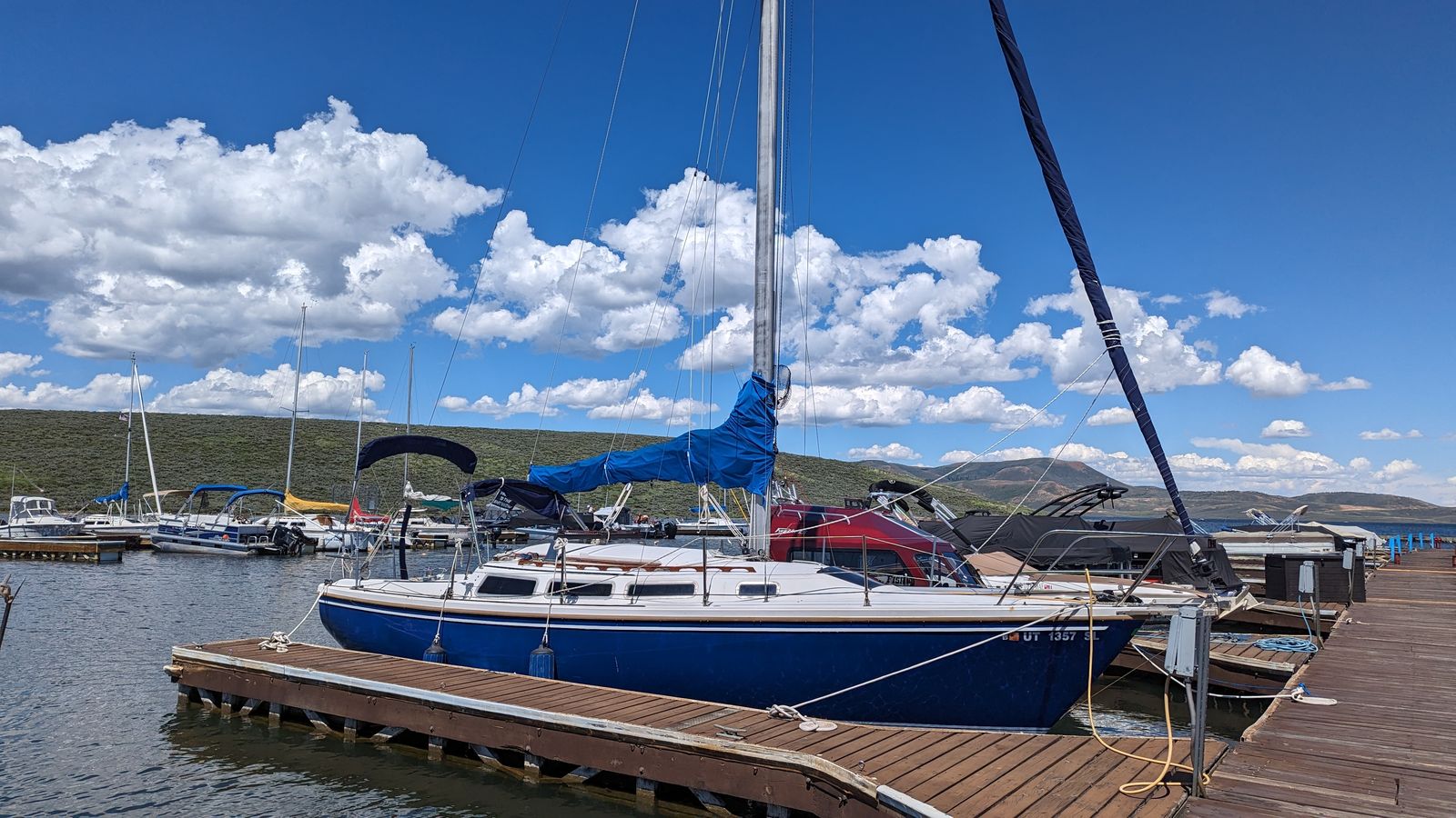 Catalina 30 Tall Rig Sailboat