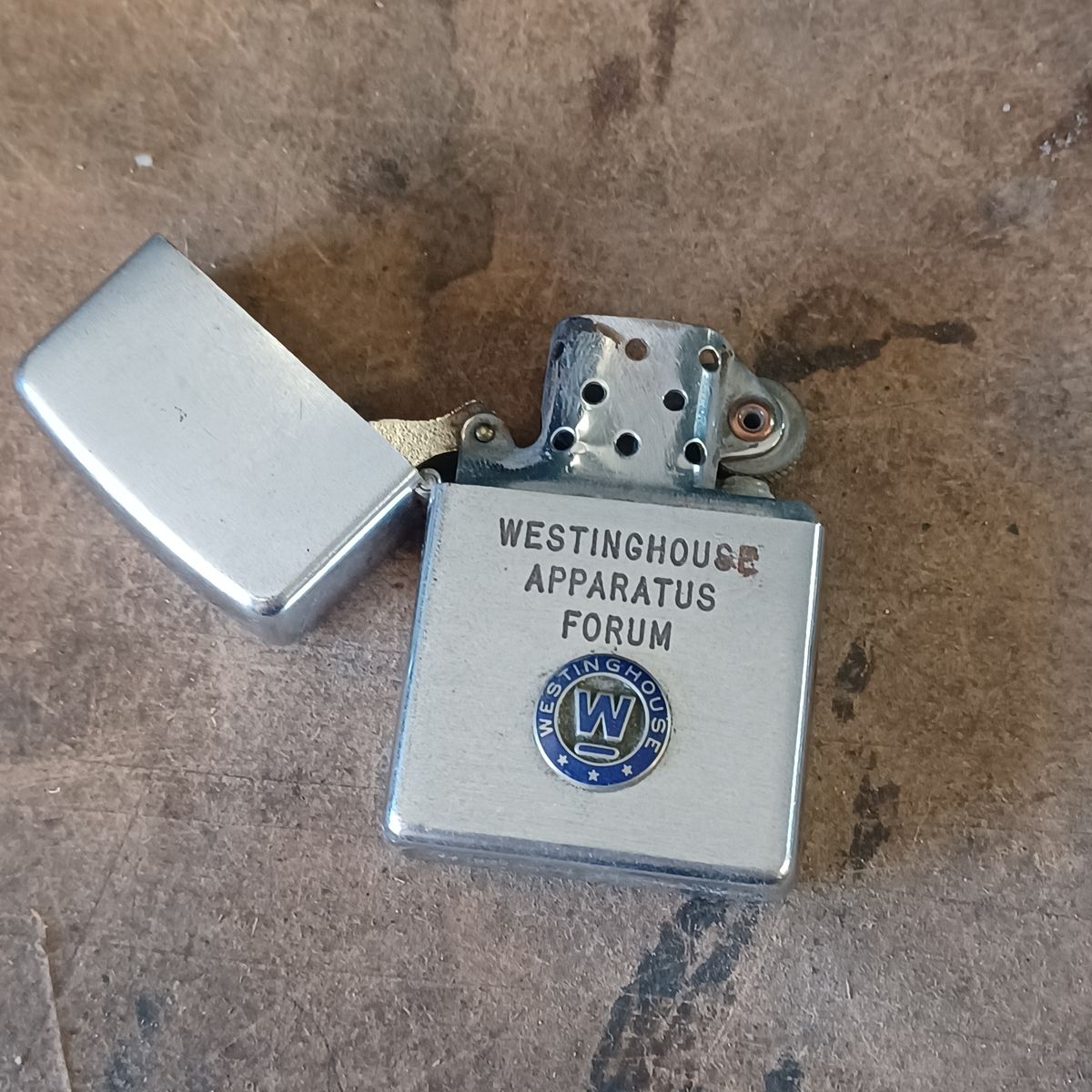 Main image 3