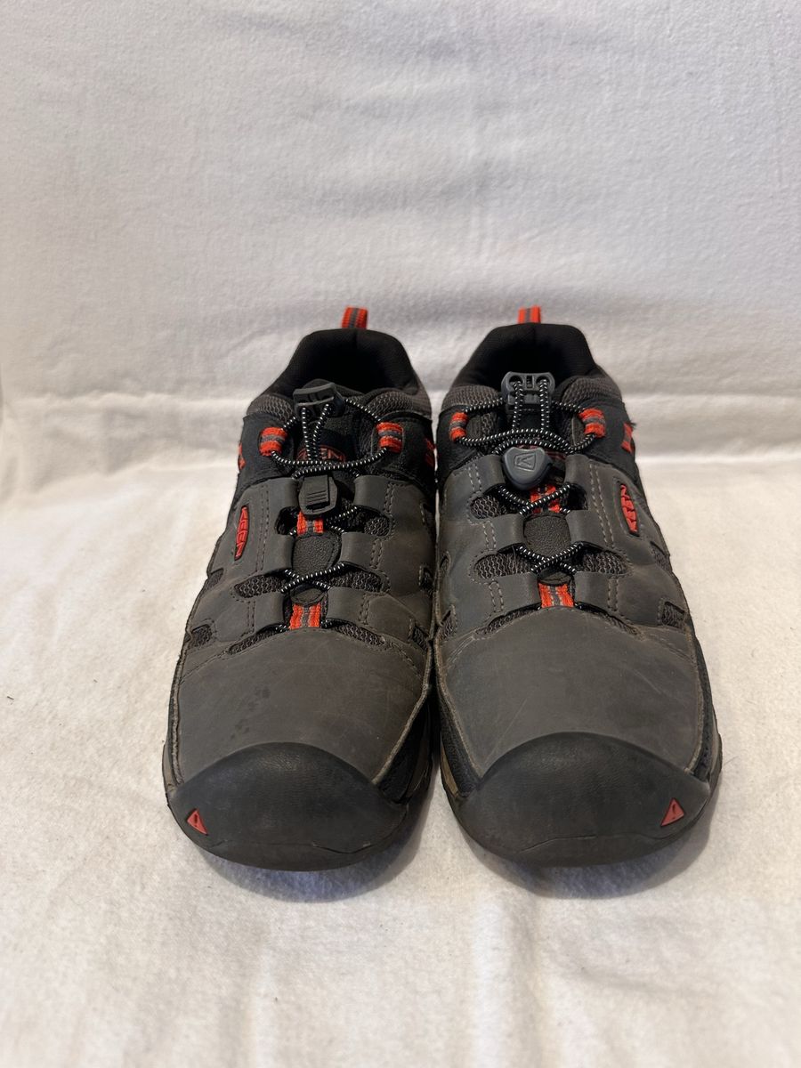 Keen youth size 4 grey/black with red trim, leather and textile, hiking shoes
