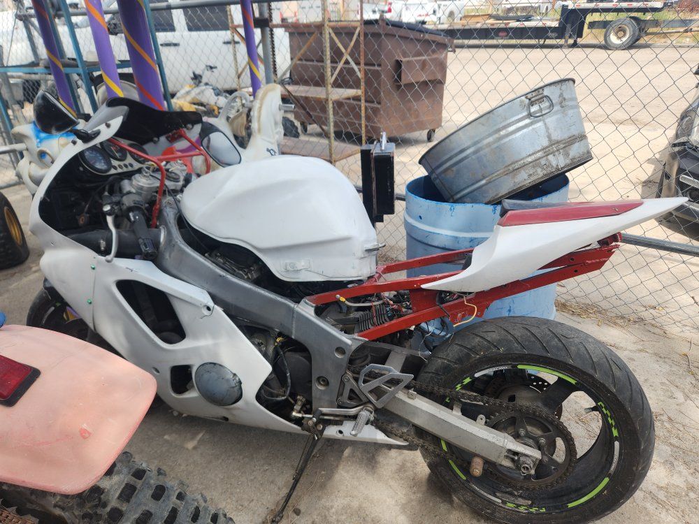kawasaki ninja zx600.title 1995.not running.