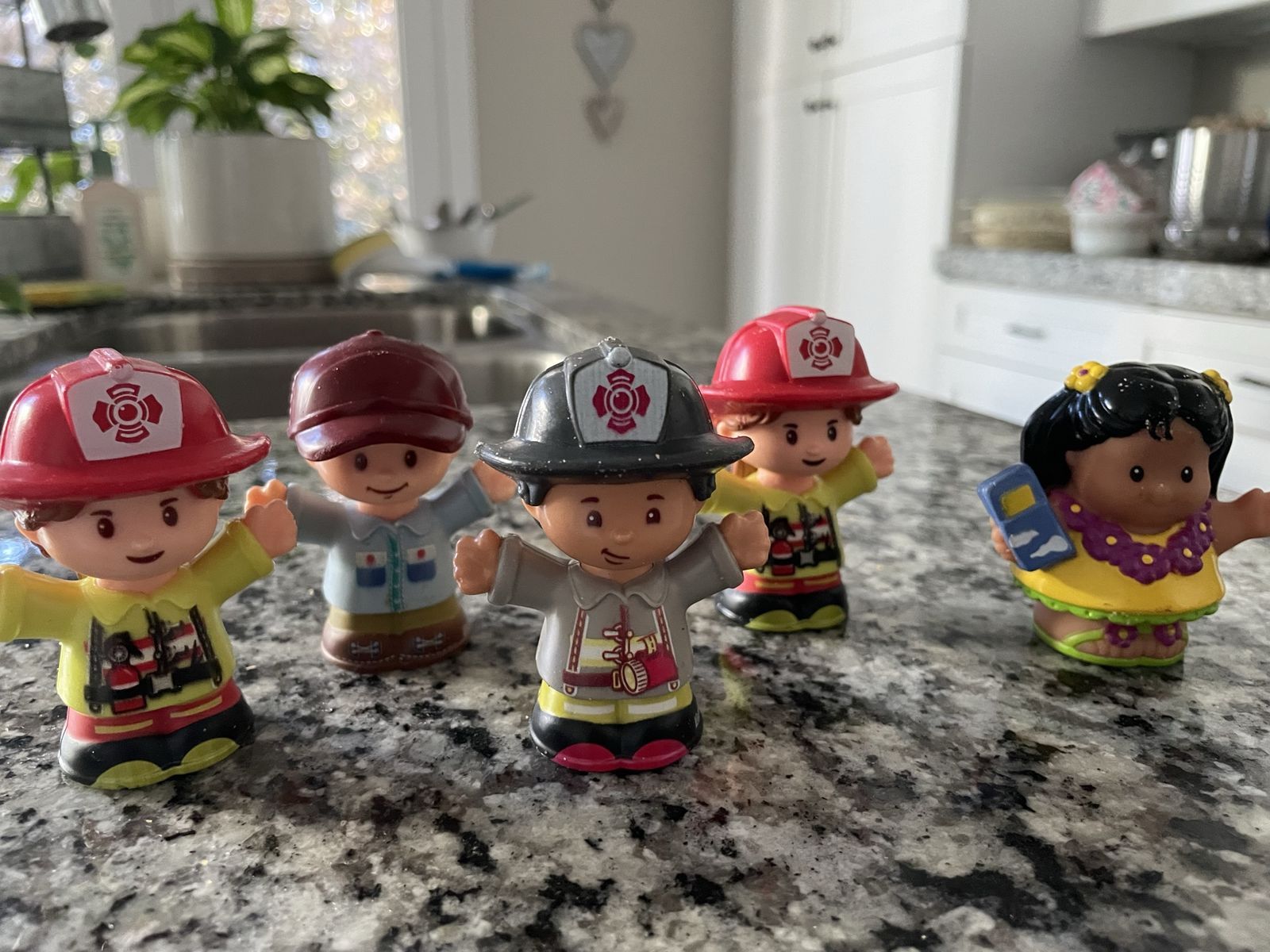 Fisher price little people figures figurines