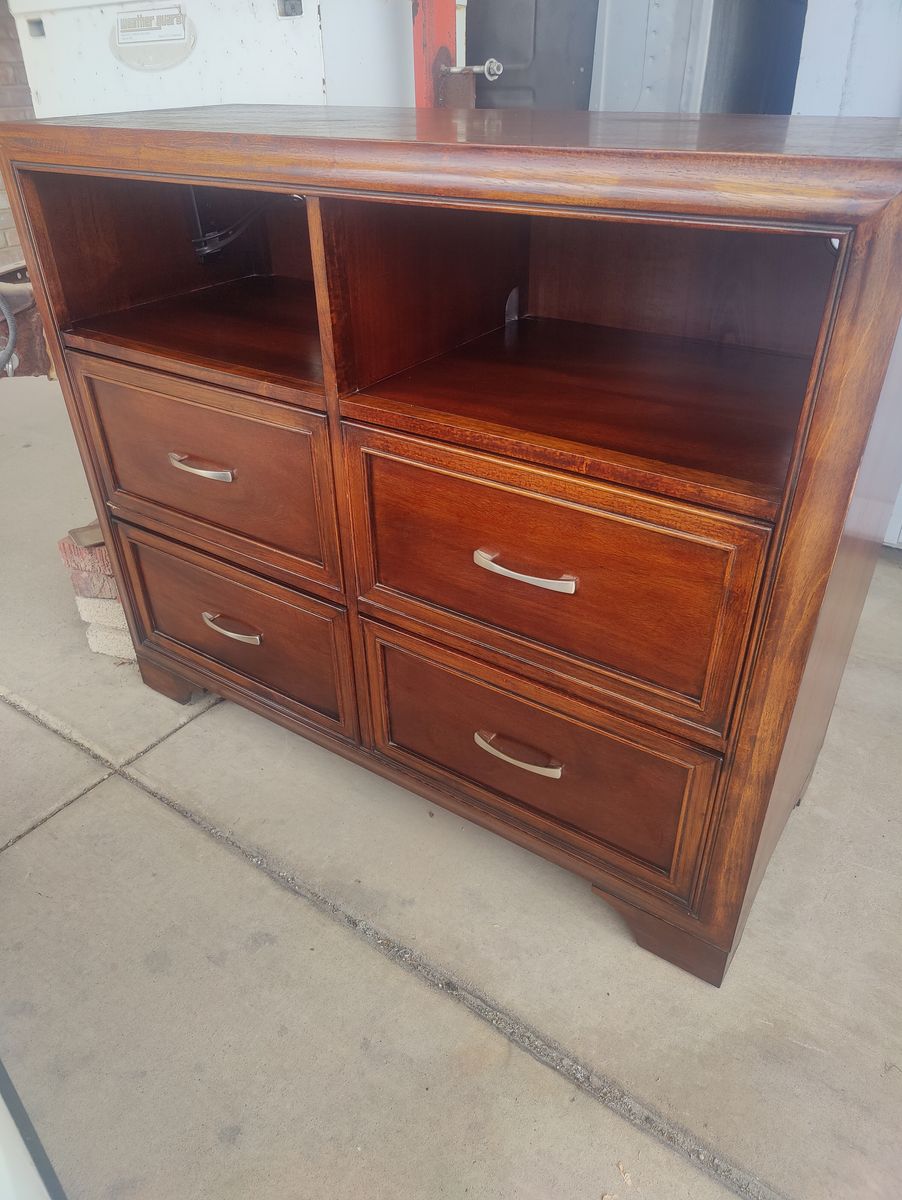 Entertainment Console/ Dresser