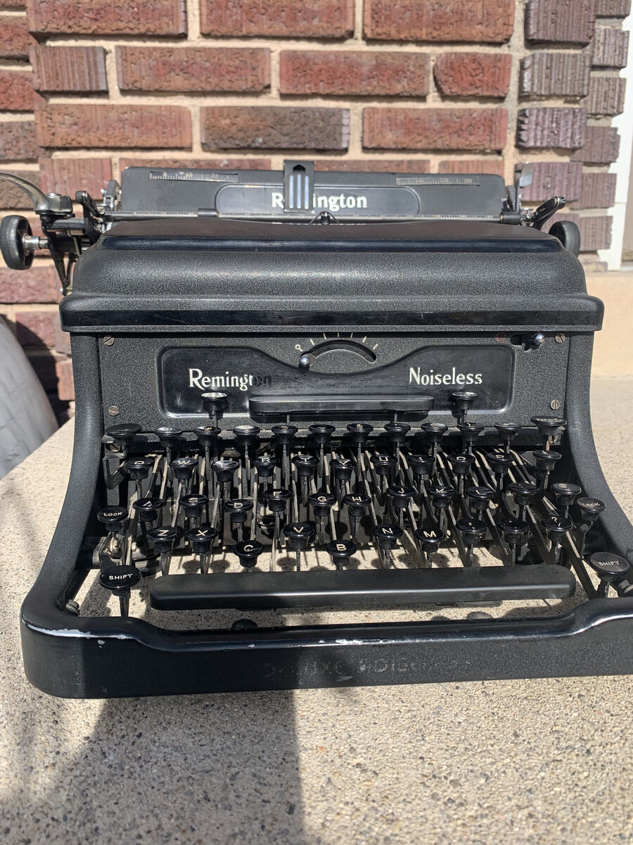 vintage Working Remington Noiseless in working condition