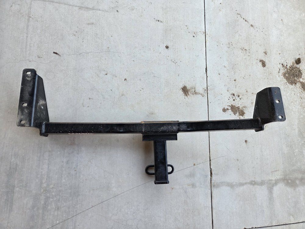 3500lb Trailer Hitch: Uhaul HW-230