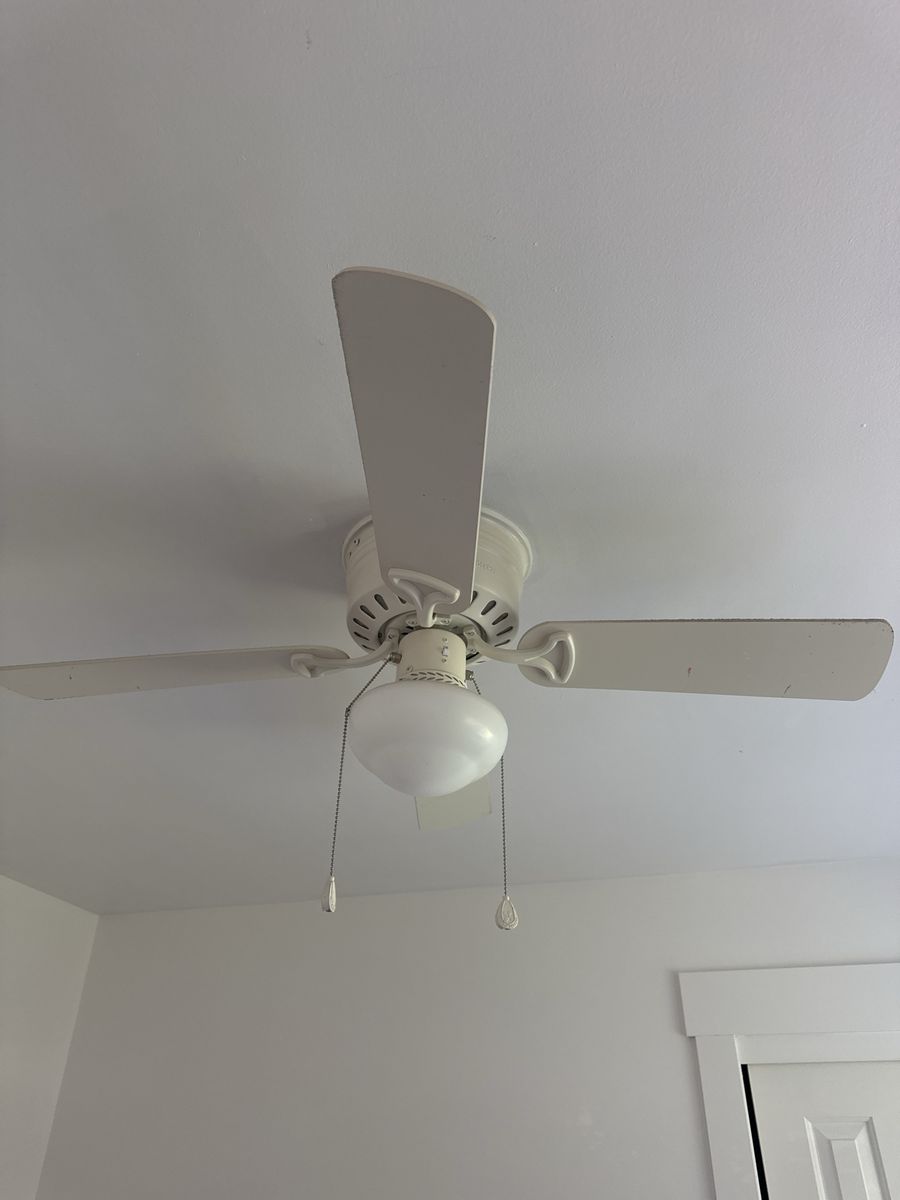 Harbor Breeze 42” 4-Blade Ceiling Fan with Light Fixture and Pull Chains