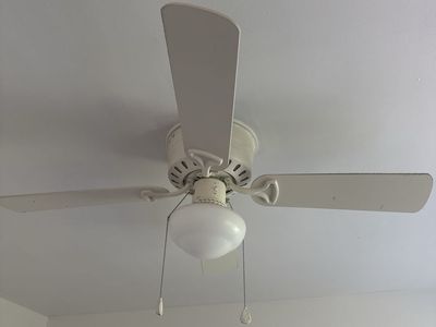 Harbor Breeze 42” 4-Blade Ceiling Fan with Light Fixture and Pull Chains