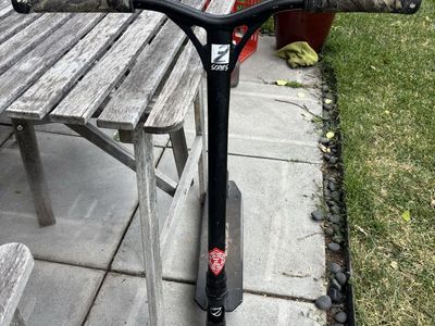 Fuzion Z350 Pro Scooter - Black, Used, Great for Freestyle Riding OBO